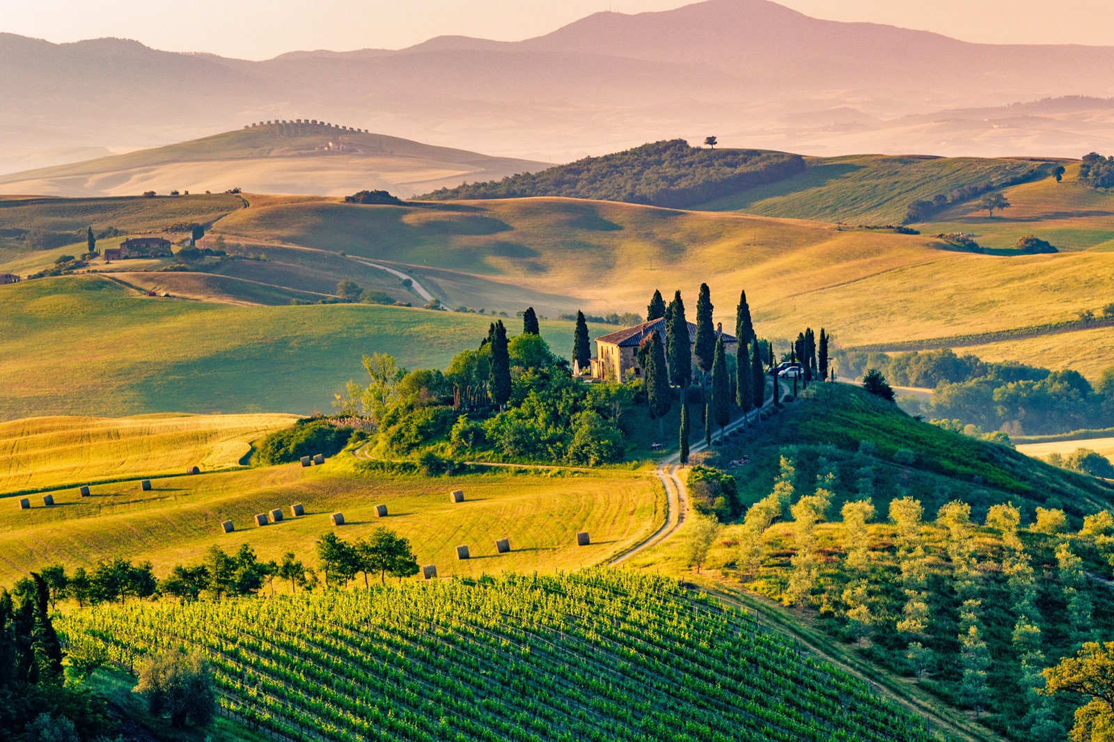 Tuscany sở hữu cảnh sắc tuyệt đẹp suốt bốn mùa quanh năm