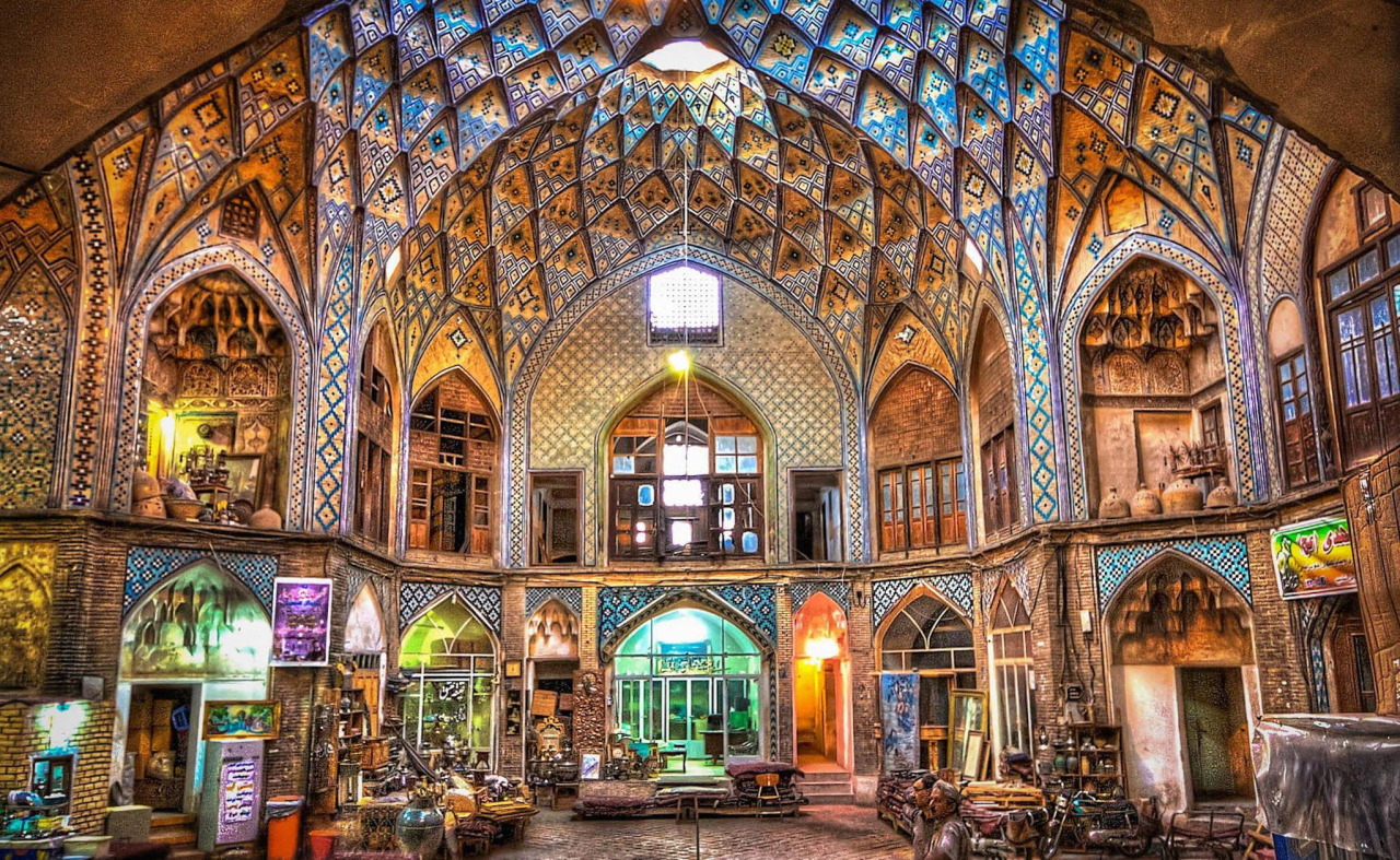 Chợ Bazaar of Kashan là địa điểm không thể bỏ qua khi đến Iran
